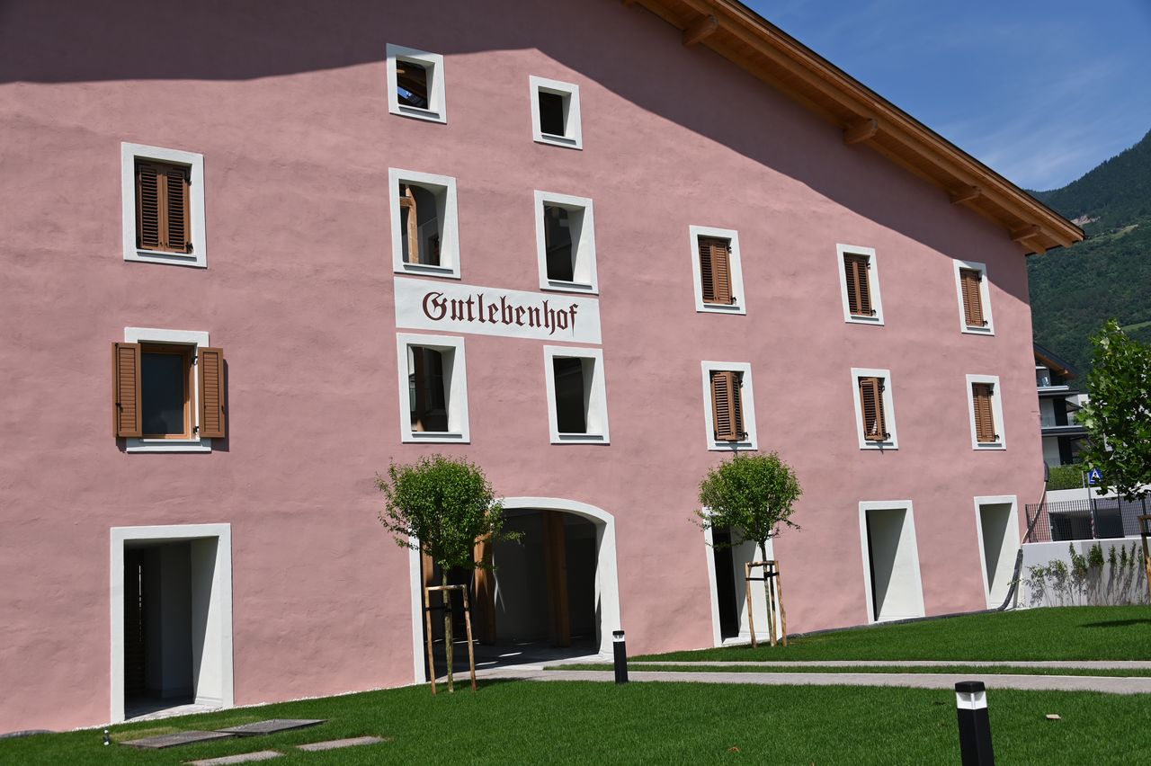 Residential insulation and façades